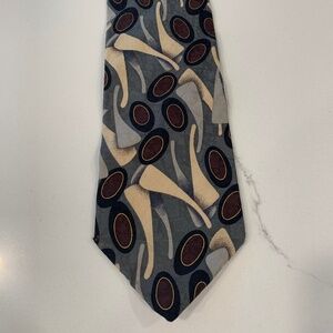 VTG Cellini Linea Uomo Geometric Silk Tie Men’s W: 3.75” L: 57” Good Condition